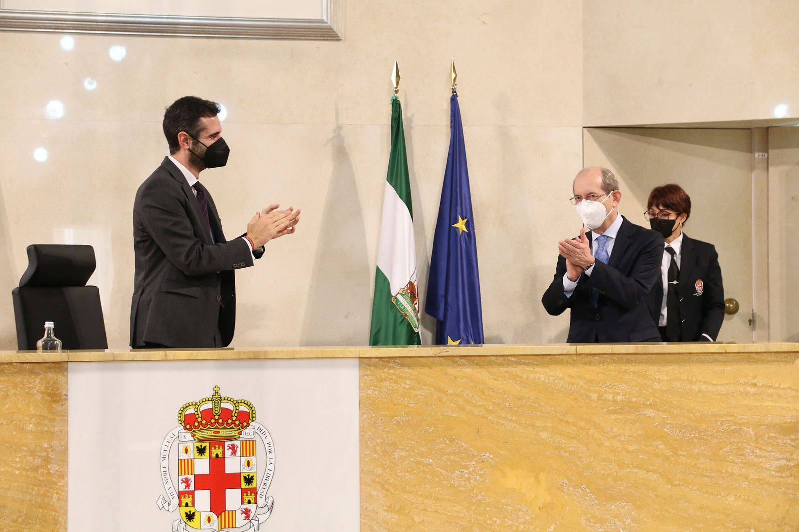 Fotogalería Escudo de Oro de la Ciudad al dermatólogo Ramón Fernández-Miranda