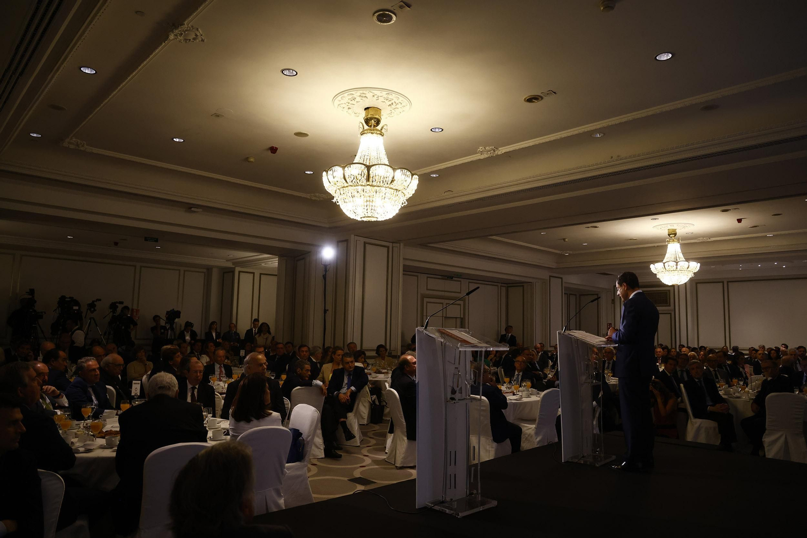 Foro Joly con Juanma Moreno en Madrid, todas las imágenes