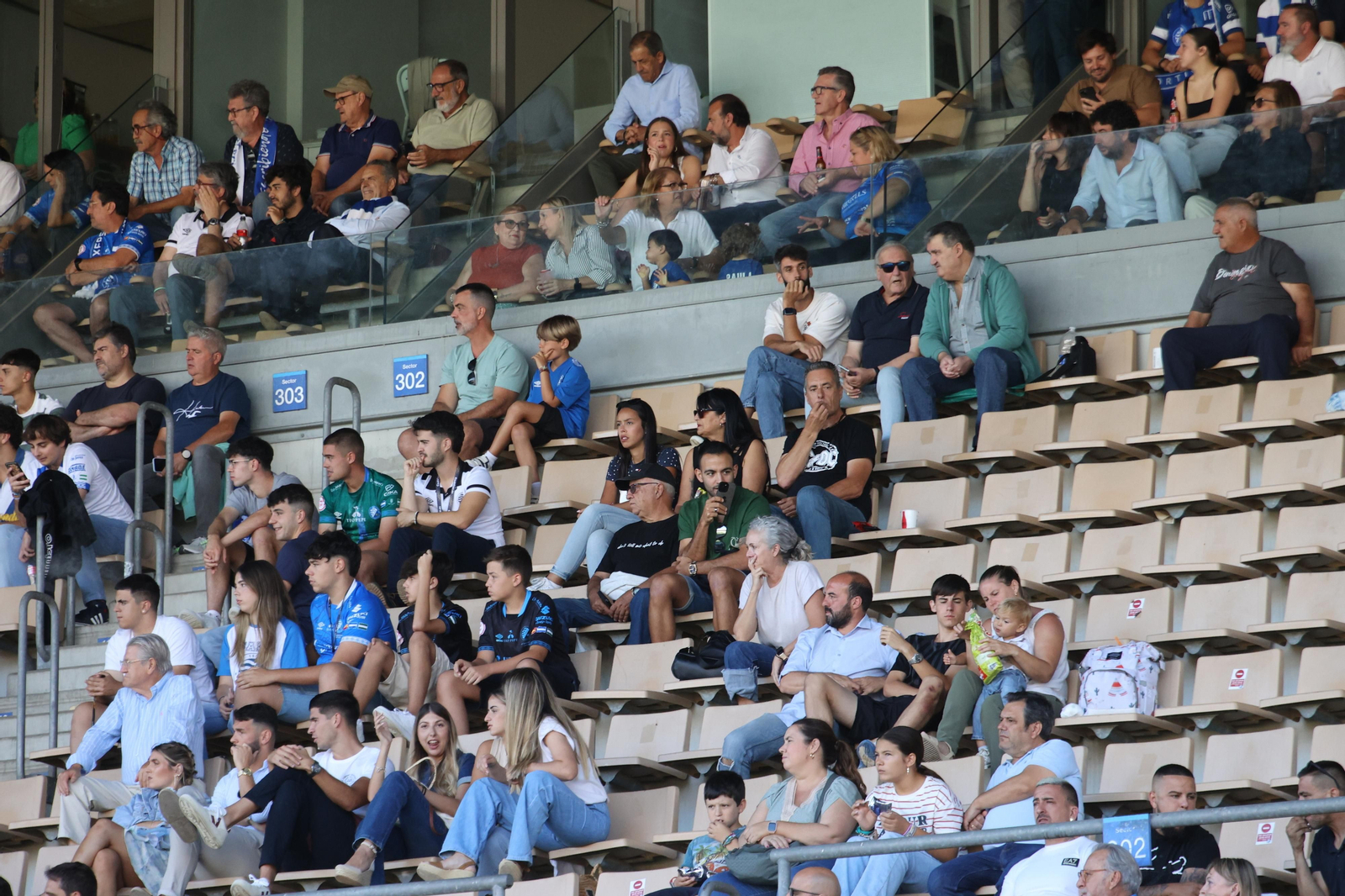 Búscate en el partido entre el Xerez DFC y Ceuta B en Chapín