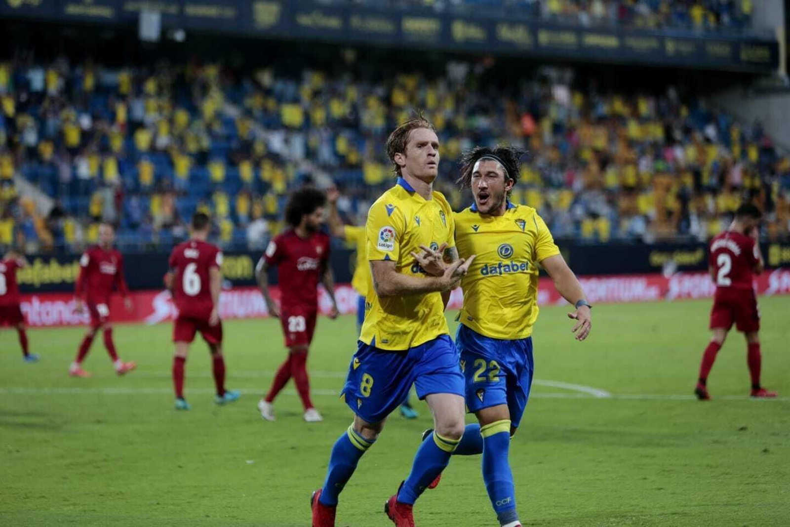 Las imágenes del Cádiz-Osasuna.