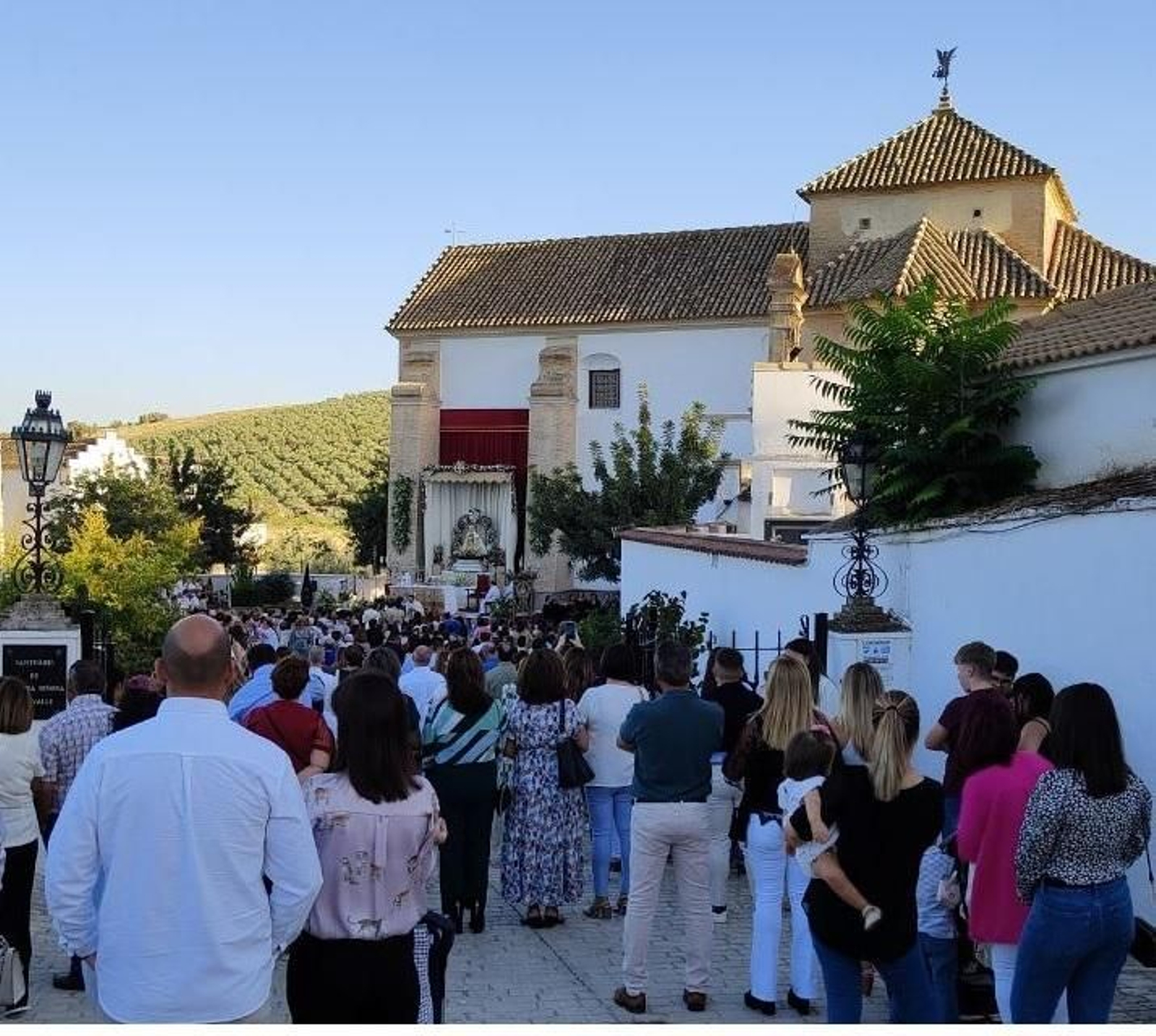 Santaella celebra el 450 aniversario de la primera salida procesional de la Virgen del Valle, en fotografías