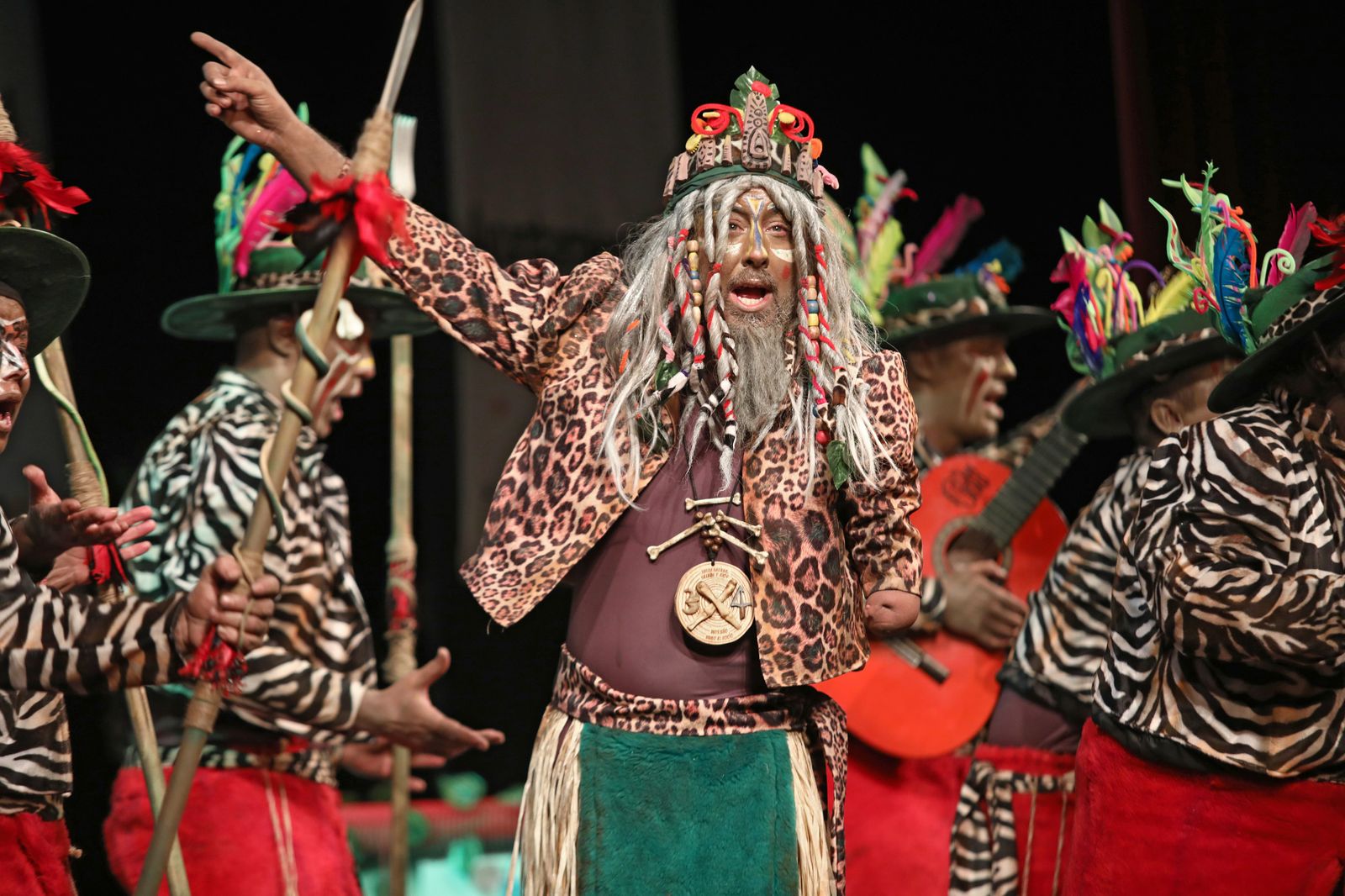 Chirigota 'Entre sábanas, selvas y ríos, este año vamos al Rocío'