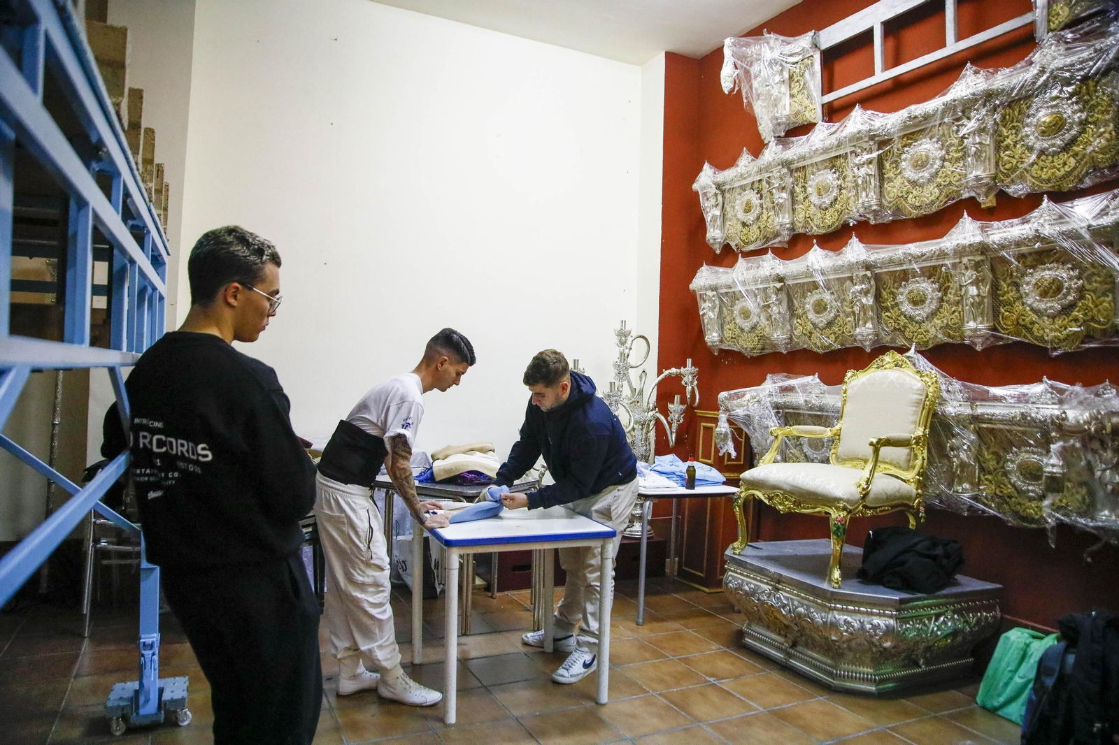 Ensayo de la hermandad de los Ángeles de la ciudad de Almería, en imágenes