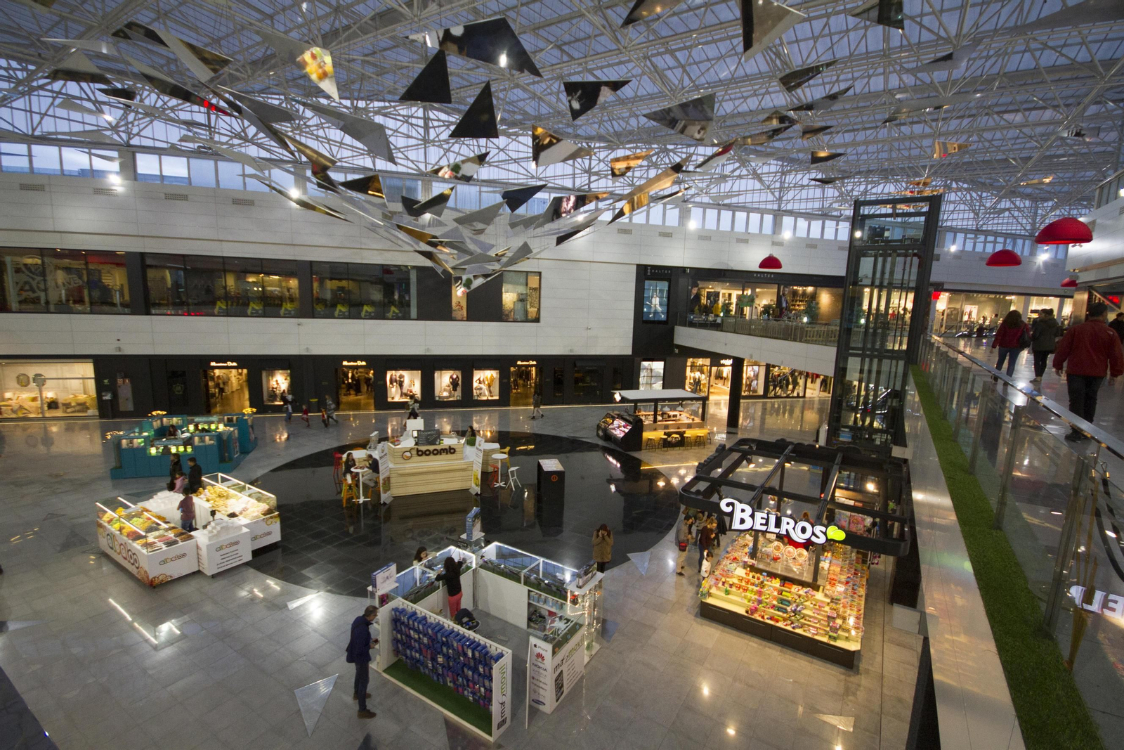 Centro comercial El Serrallo