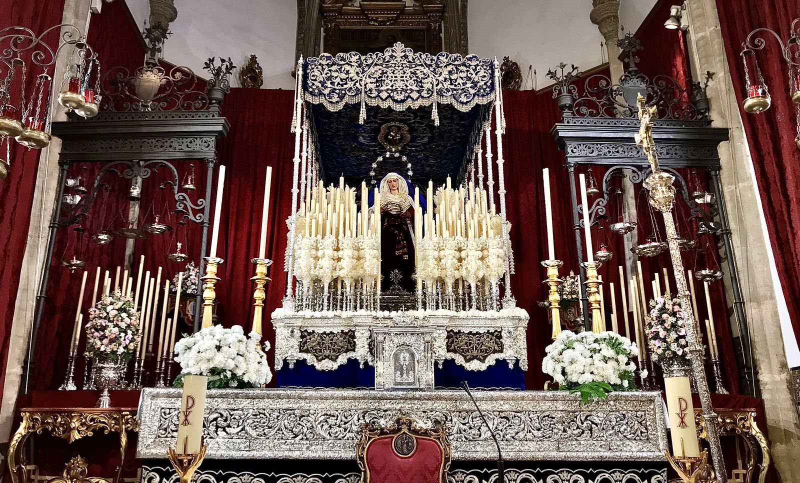 La Hiniesta celebrará sus cultos en su paso de palio