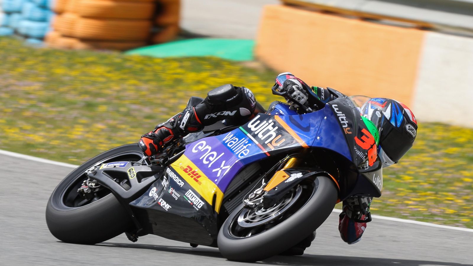 El británico Bradley Smith, rodando en el Circuito de Jerez.