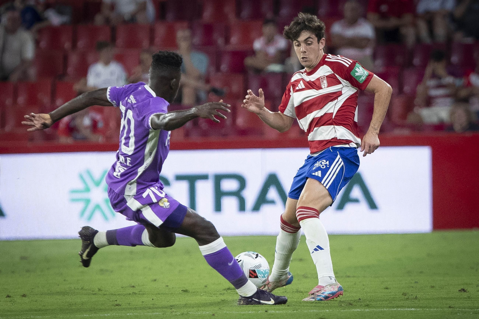 Ataque del Granada en un partido anterior en casa