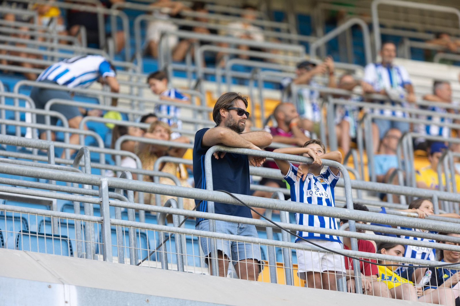 Búscate entre las imágenes del Cádiz - Real Sociedad