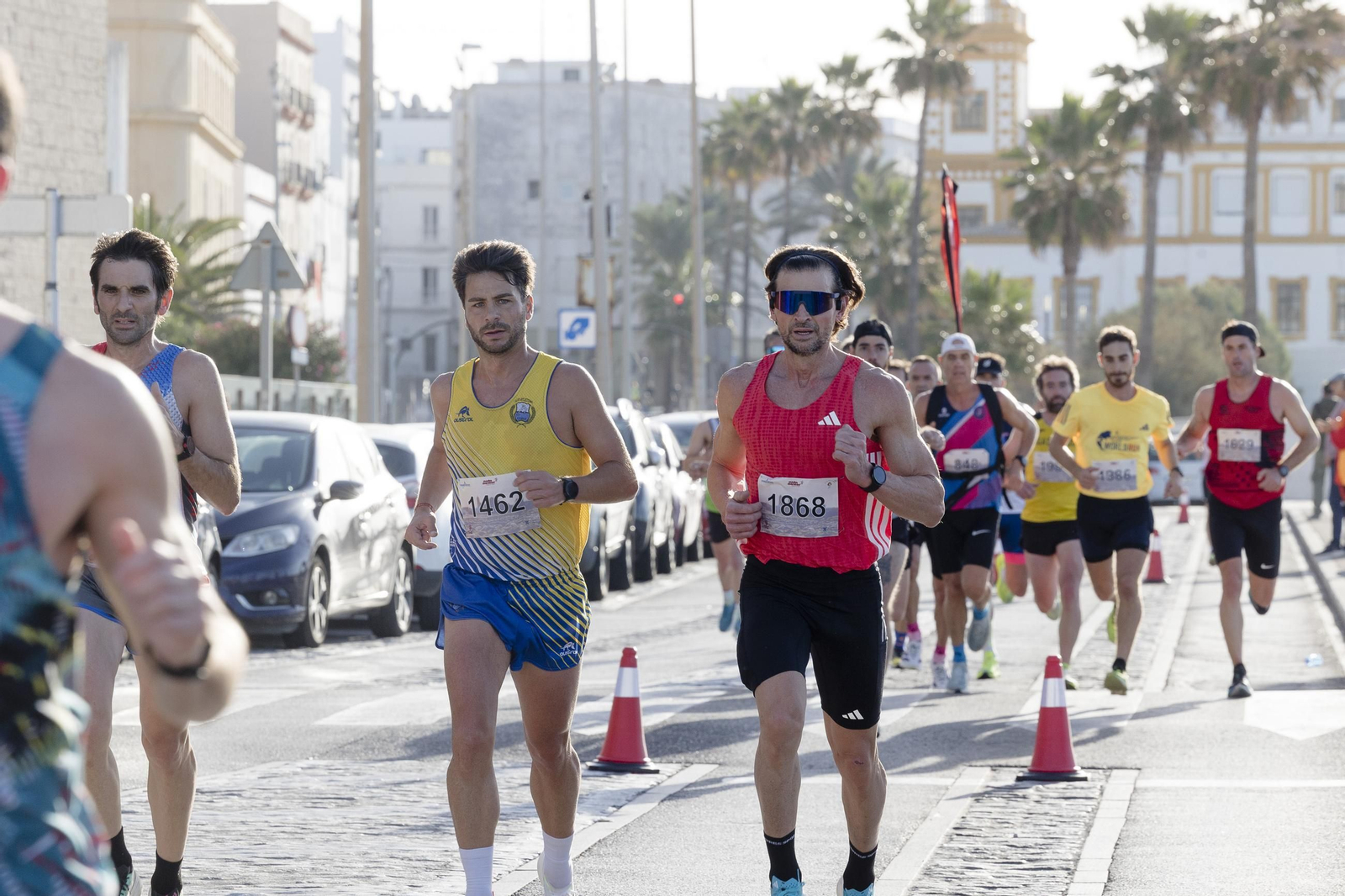Búscate en las imágenes de la "II Media Maratón Ciudad de Cádiz"