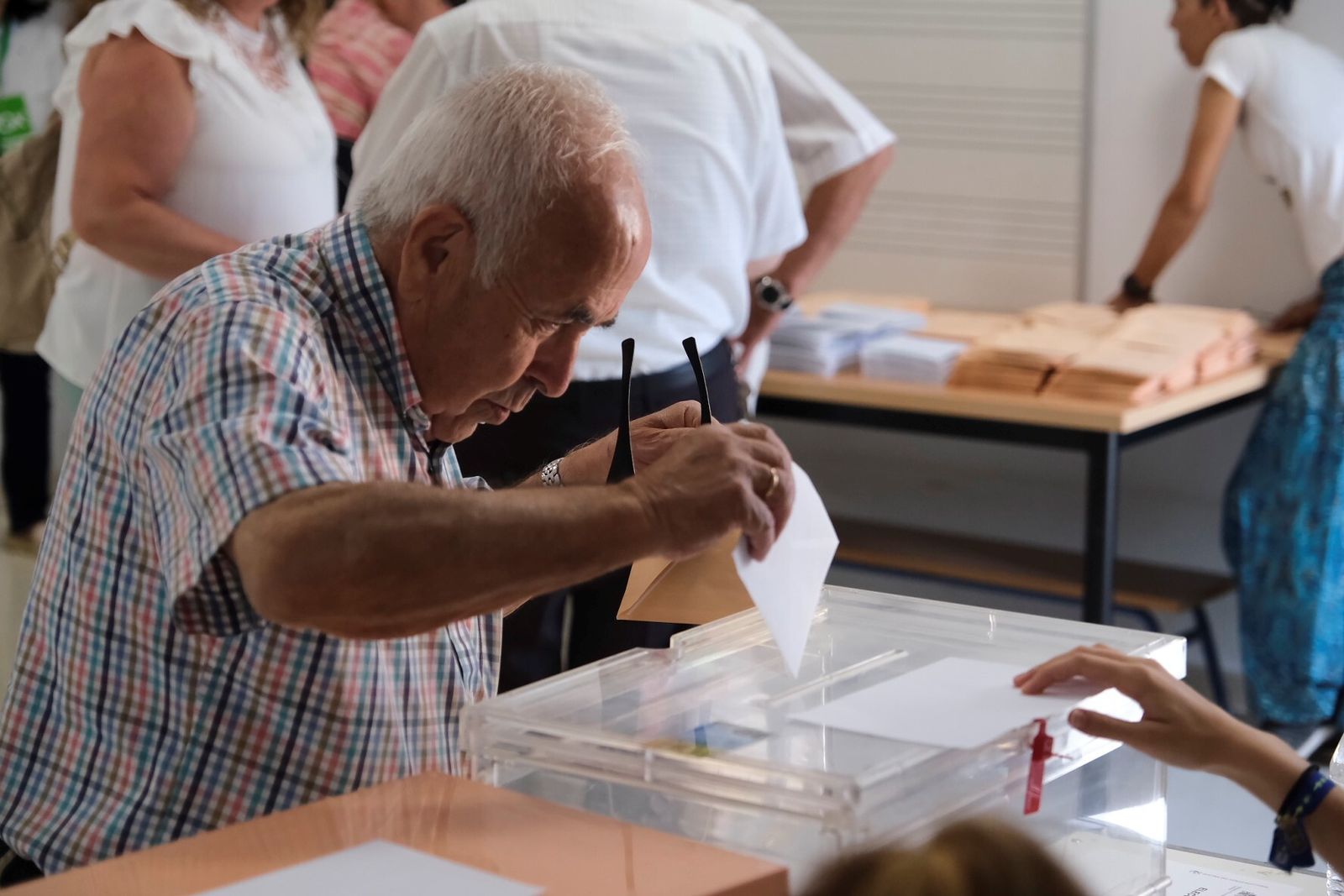 La jornada electoral en Córdoba, en imágenes