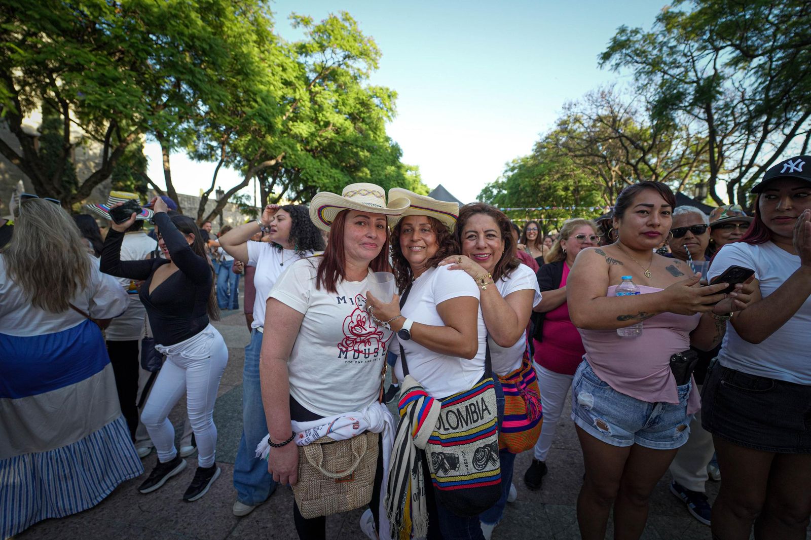 Imágenes de la fiesta Alma Hispana y la Noche Azul y Blanca en Jerez