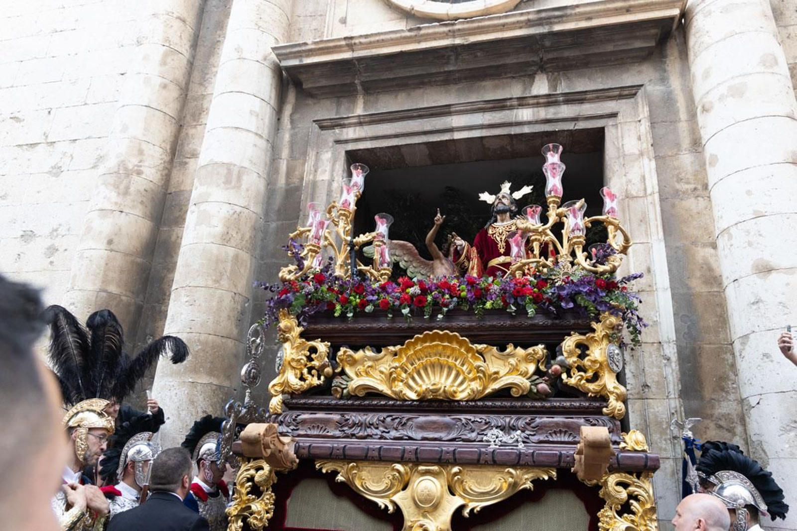 Los jiennenses arropan a las tres cofradías de la tarde en un Domingo de Ramos más caluroso de lo esperado (I)
