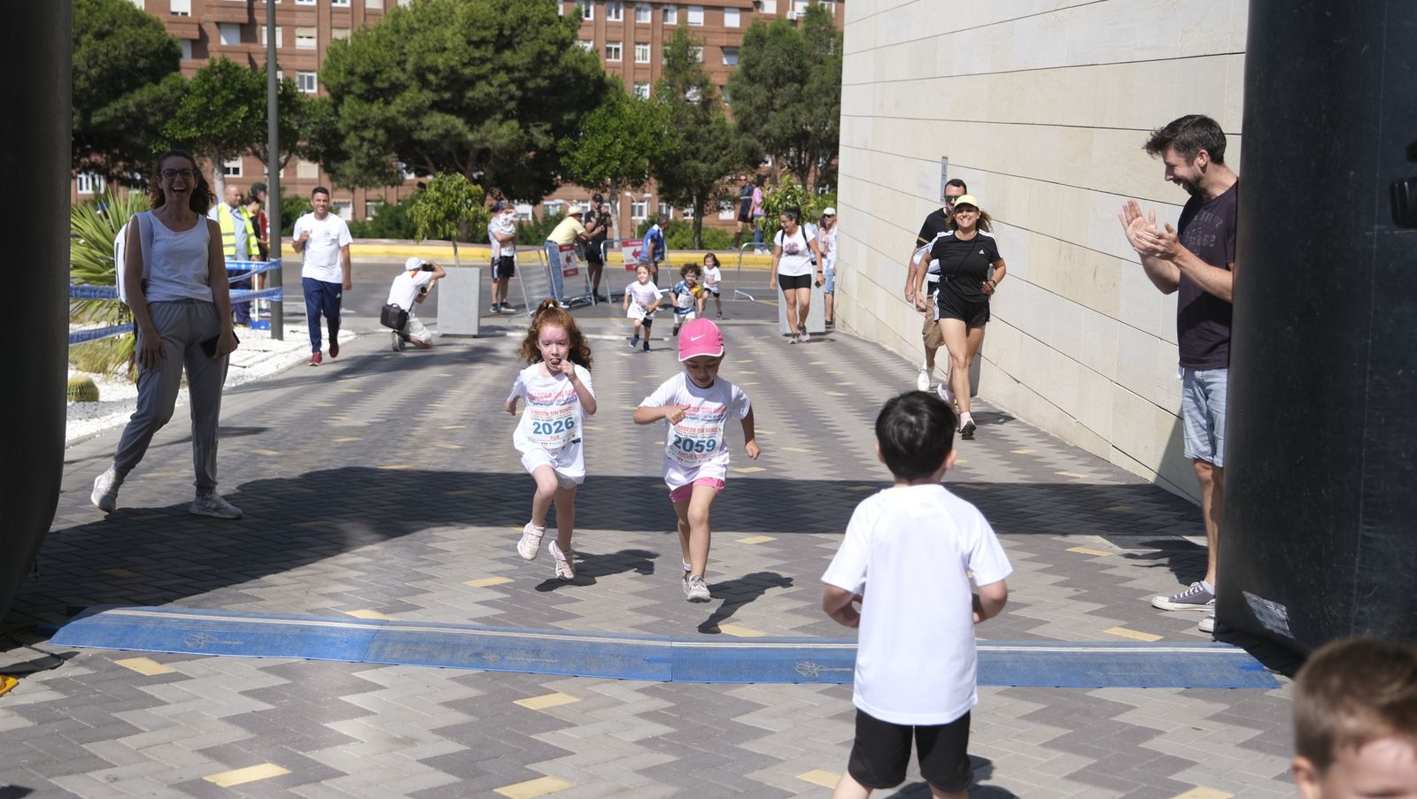 Imágenes de la II Carrera Sin Humo, en Almería