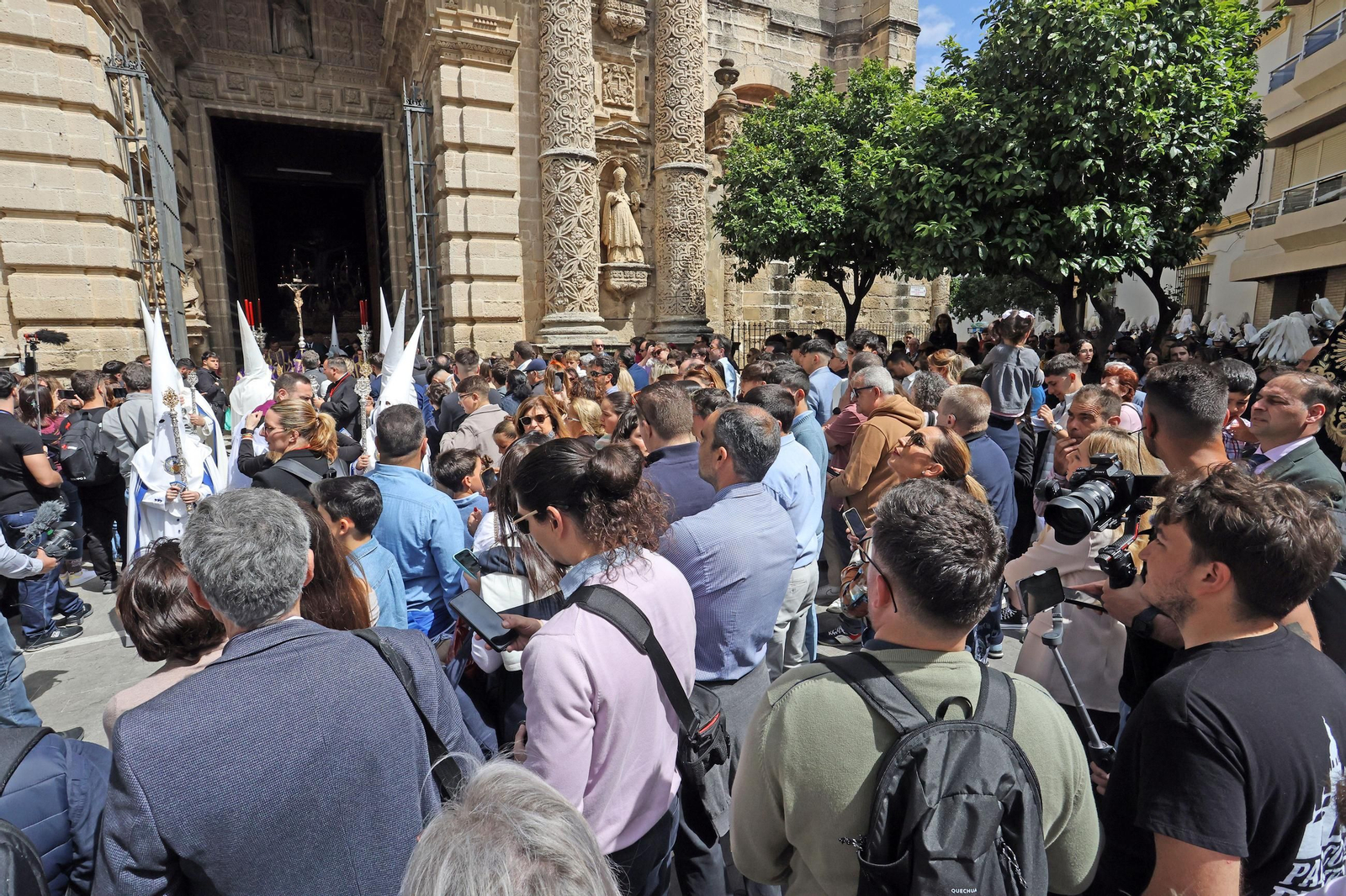 Imágenes de la Hermandad de La Sed en el Lunes Santo de Jerez 2025