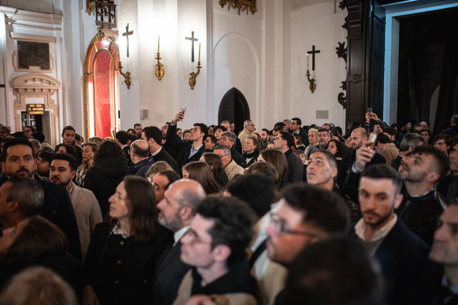 Las imágenes de la Hermandad de la Sagrada Mortaja en la Semana Santa de Sevilla 2024