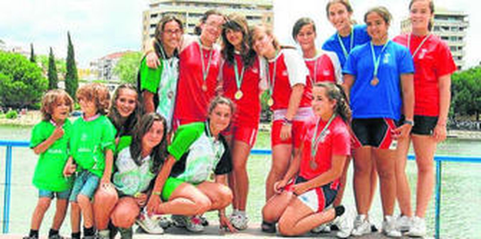 Distintos ganadores del Campetonato Andaluz de Remo.