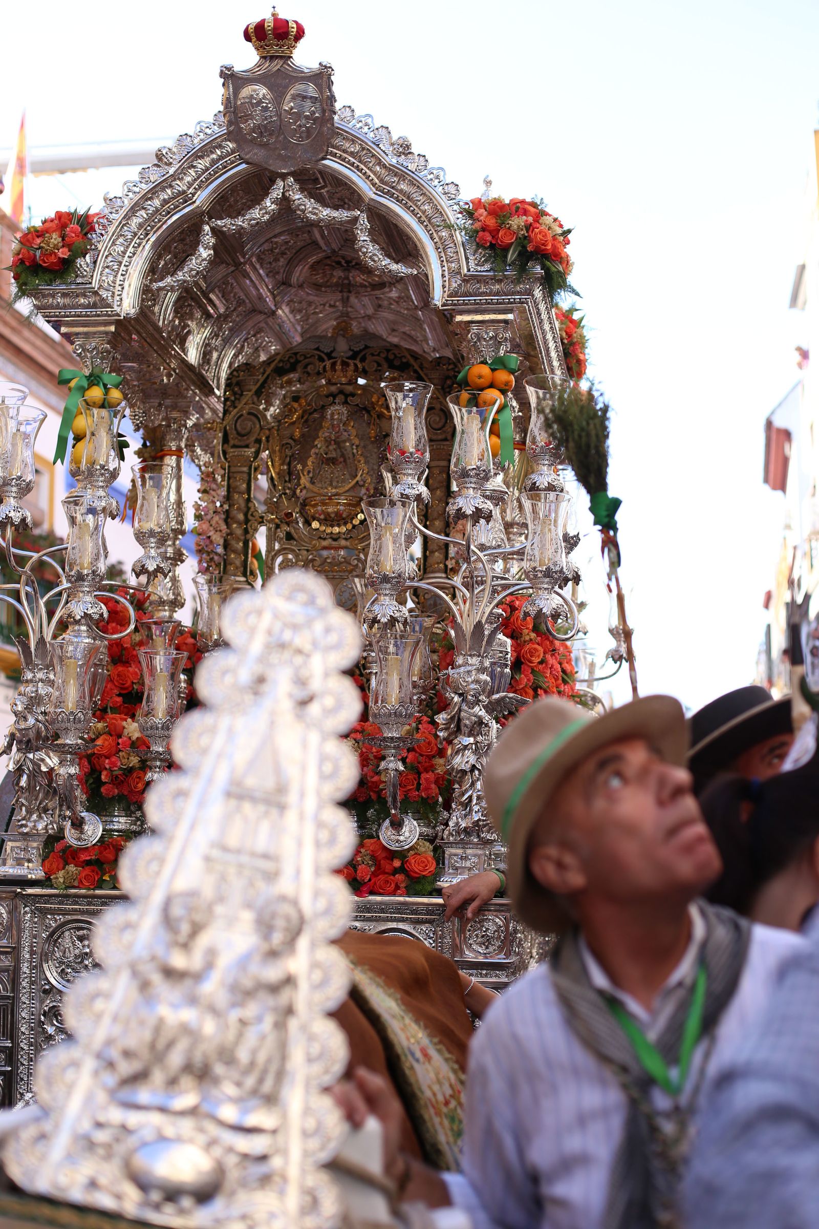Salida de la Hermandad del Rocío de Triana