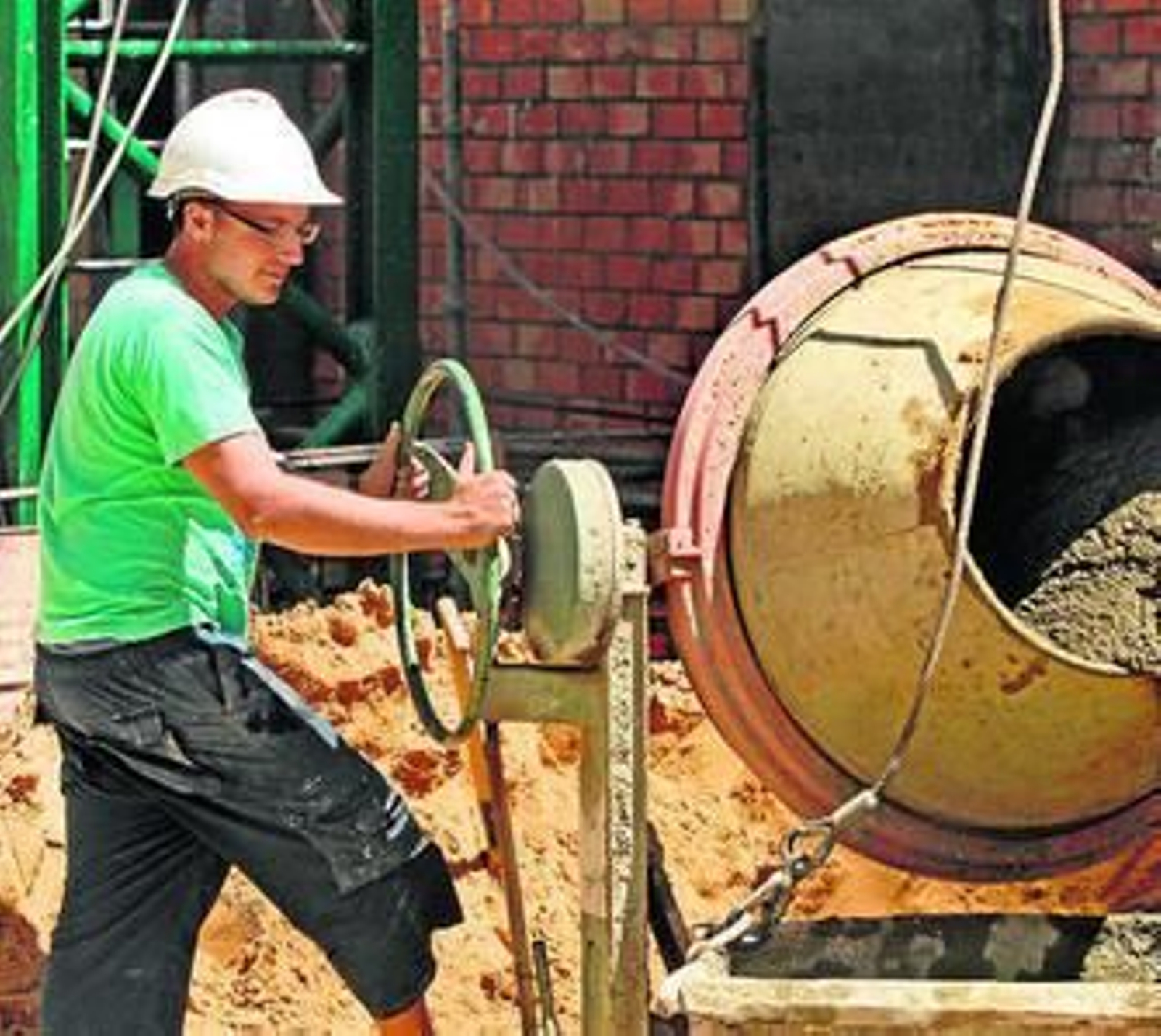 La construcción y su industria auxiliar exploran el mercado peruano.