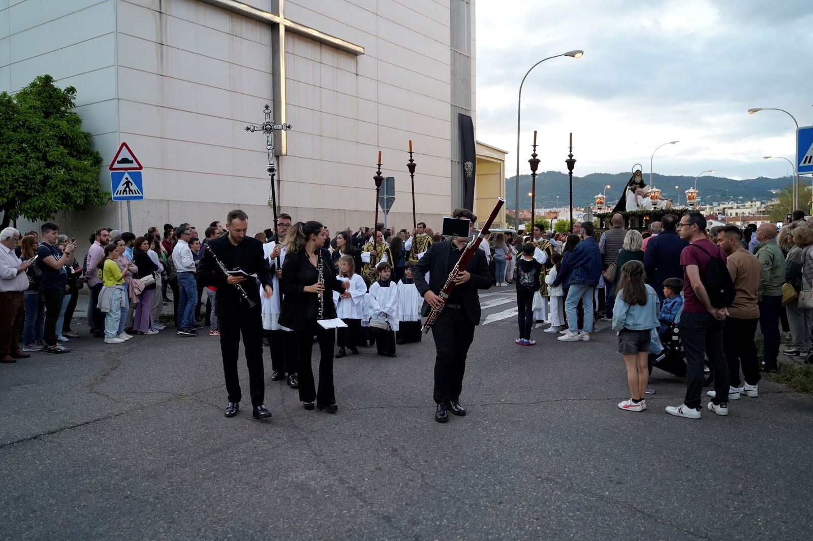 Sábado de Pasión en Córdoba: la procesión del Traslado al Sepulcro en imágenes.