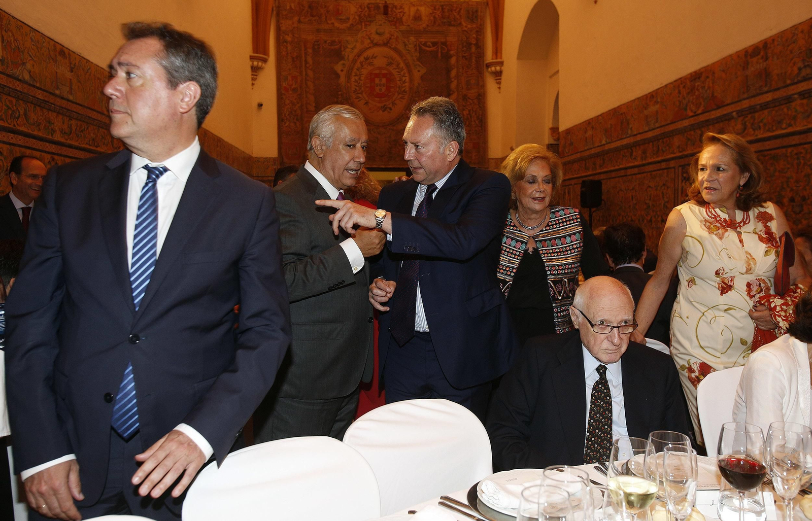 Los asistentes al VII Premio Manuel Clavero