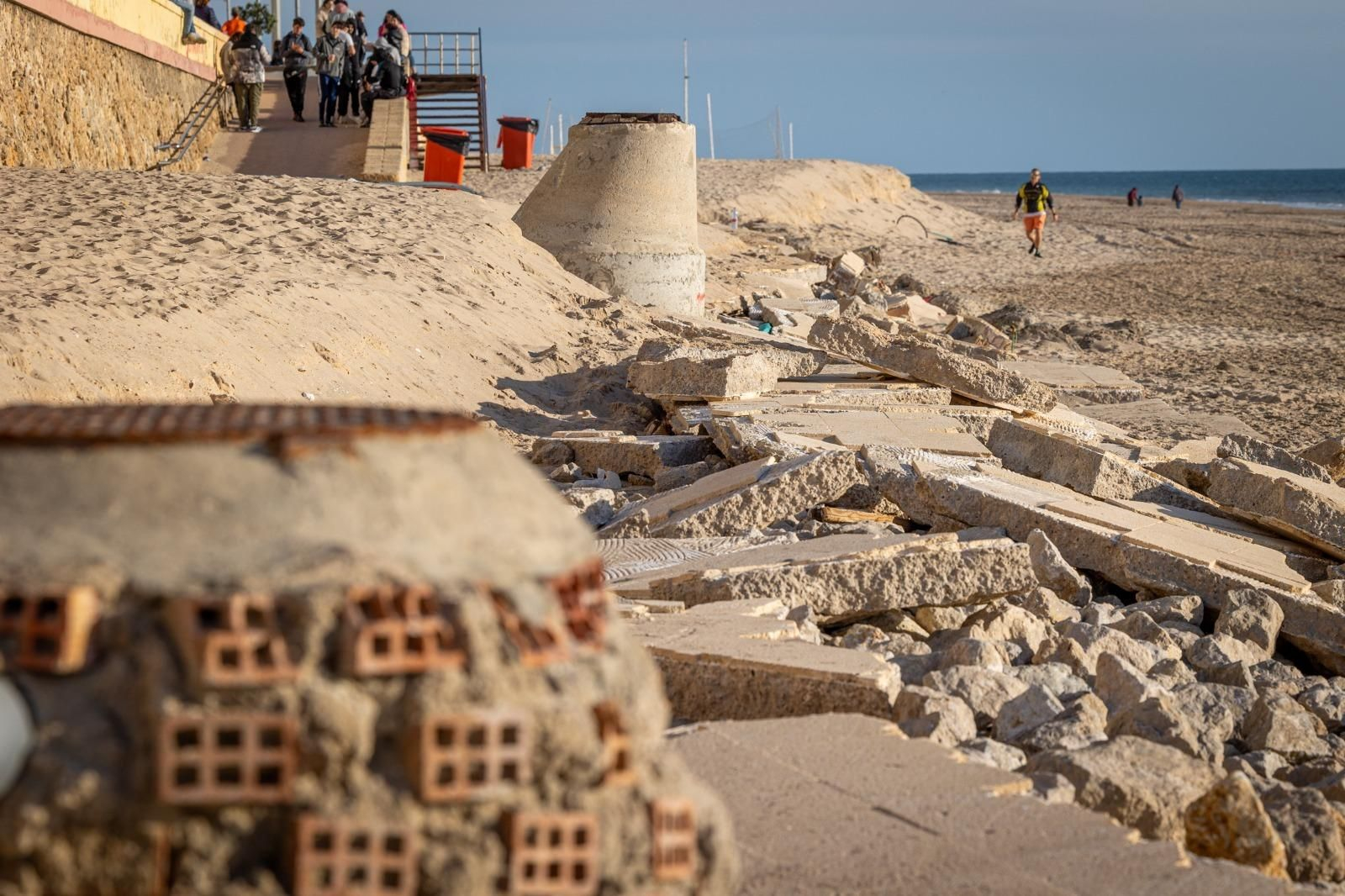Las imágenes del lamentable estado de este tramo de la Playa Victoria