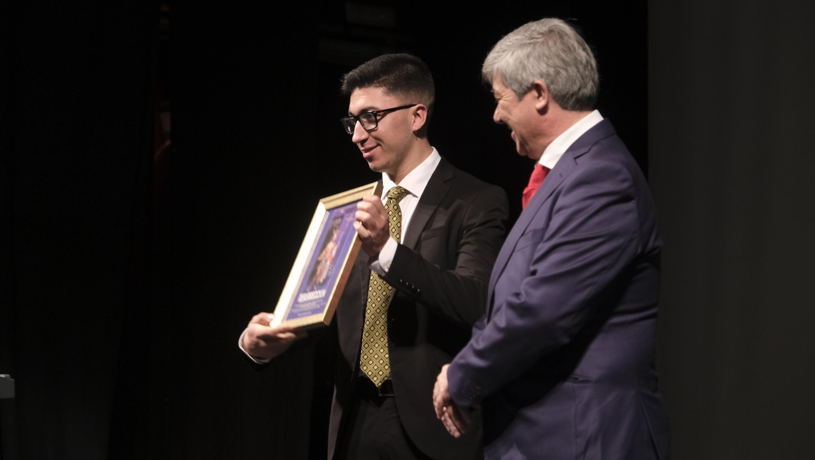 Imágenes de la presentación del cartel de la Semana Santa de Almería 2021