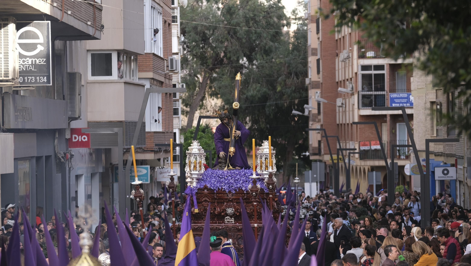 La procesión de Pasión en Almería, en imágenes