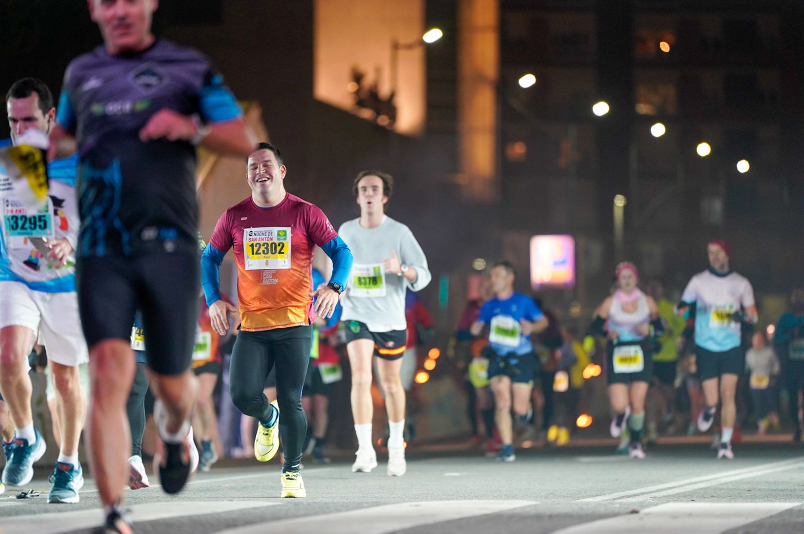 En imágenes: búscate en tu llegada a meta de la Carrera de San Antón 2026 (10)
