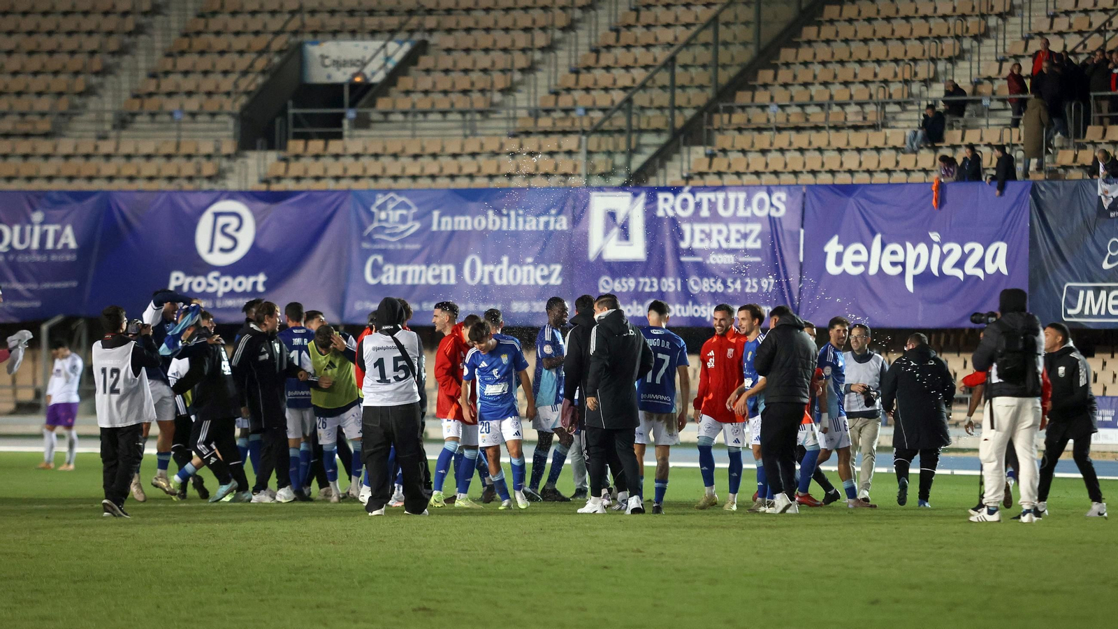 Imágenes del Xerez CD contra el Real Jaén CF en Chapín