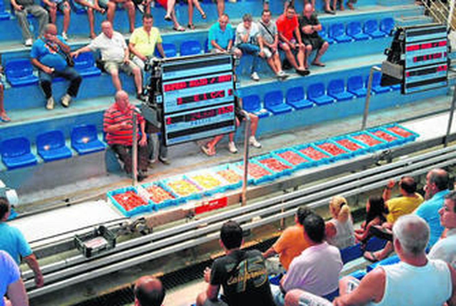 Subasta en la lonja de la capital almeriense.