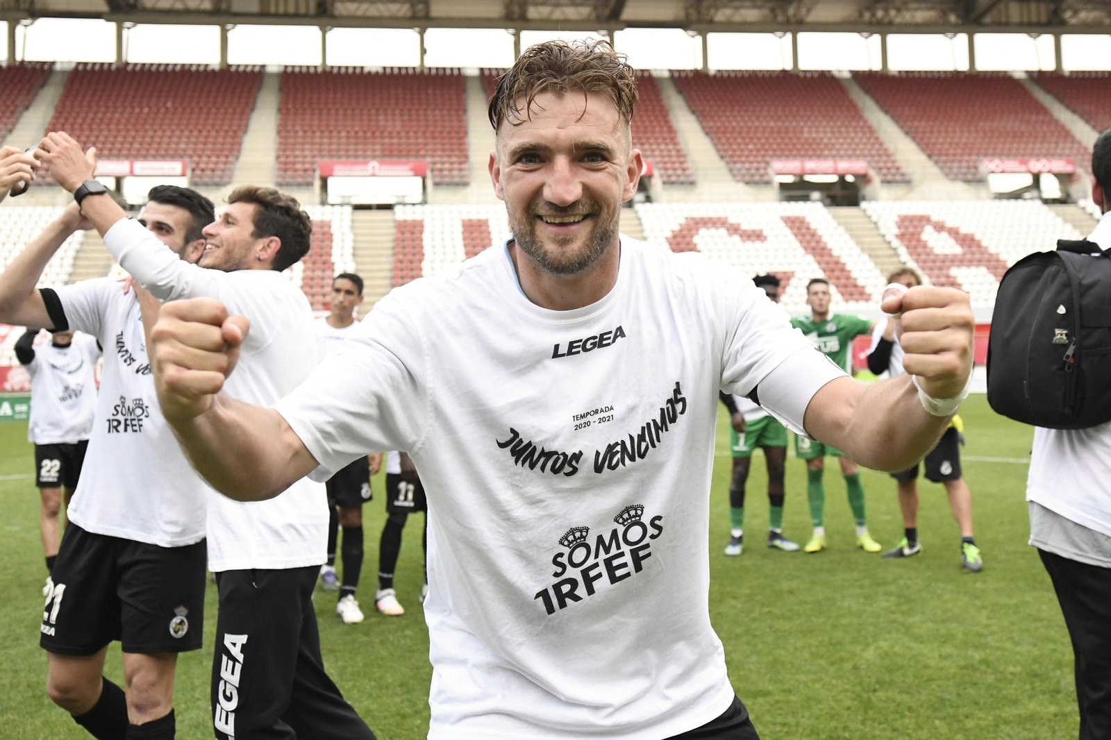 Fotos de la celebración del ascenso de la Balona a Primera RFEF
