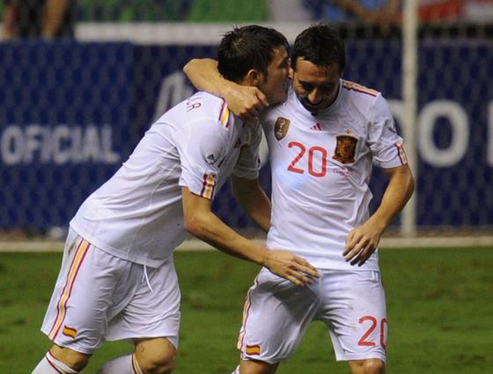 Un gol en el descuento de Villa salvó el empate de la selección española tras tener que remontar dos goles después de un desastroso primer tiempo.

Foto: afp