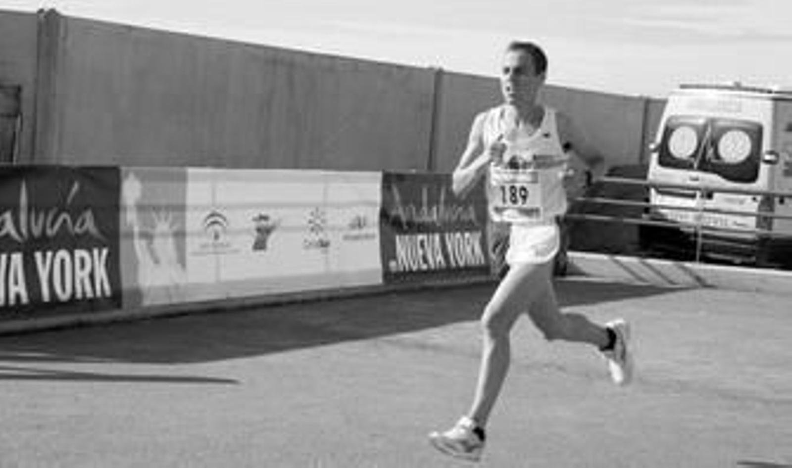 Enrique Moraza marcó un tiempo de 1 hora, 9 minutos y 58 segundos.