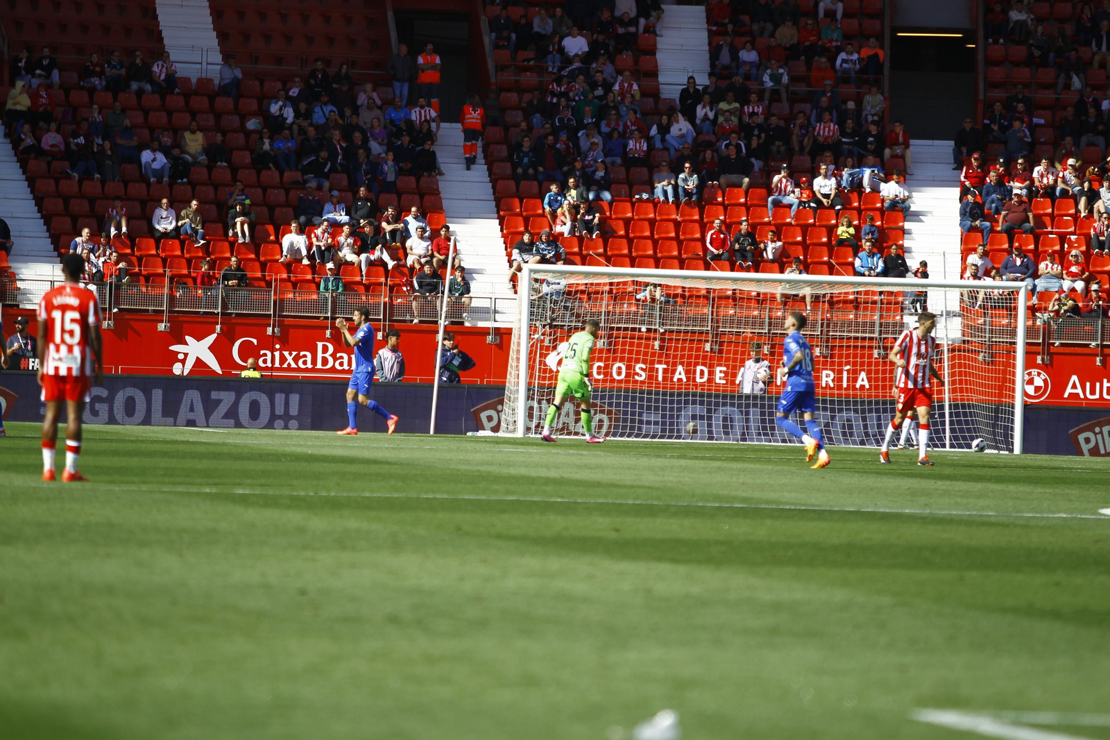 Las imágenes del triste descenso de la UDA ante el Getafe