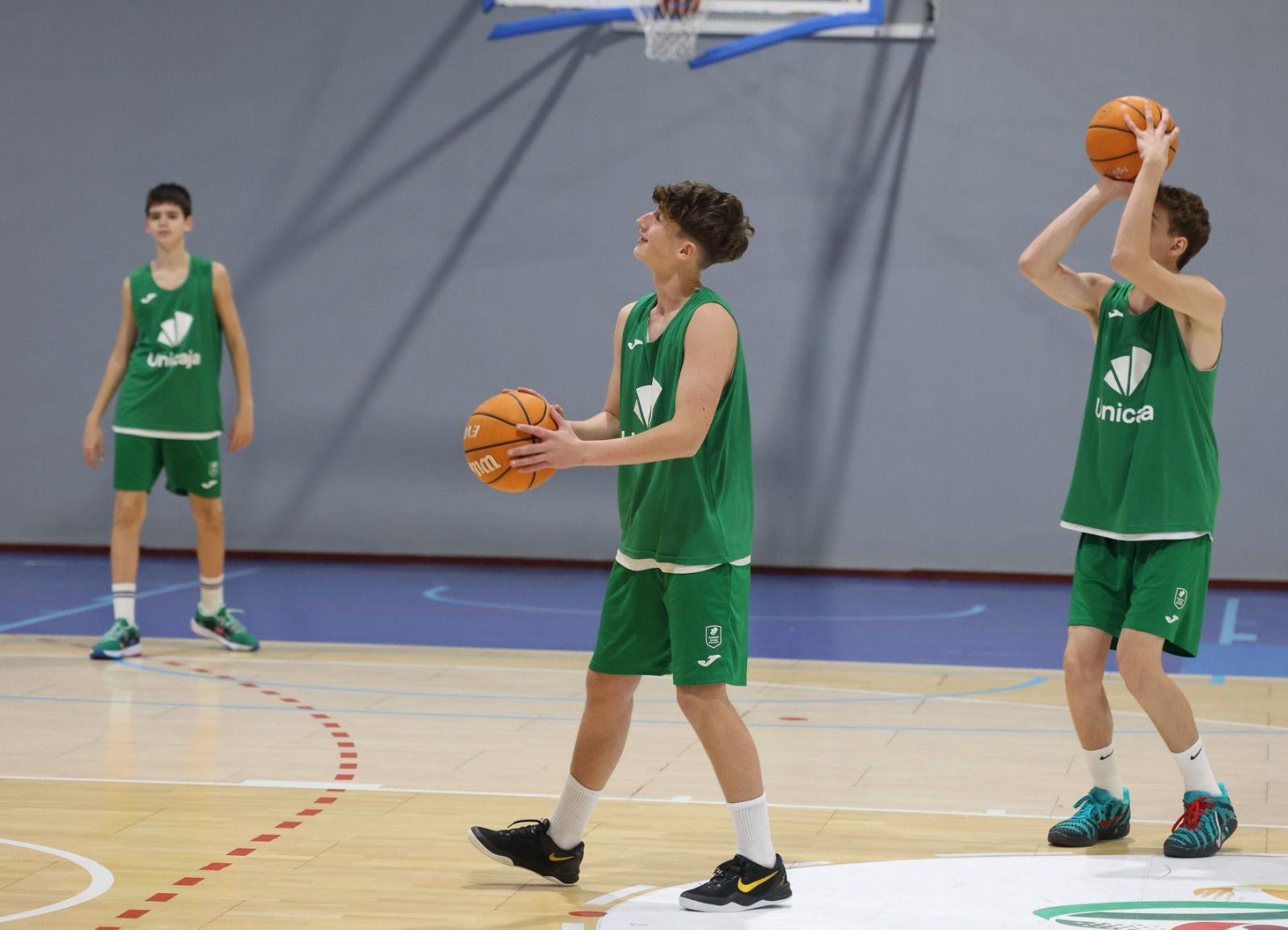 Ilusión, sonrisas y nervios en el Unicaja antes de la Minicopa