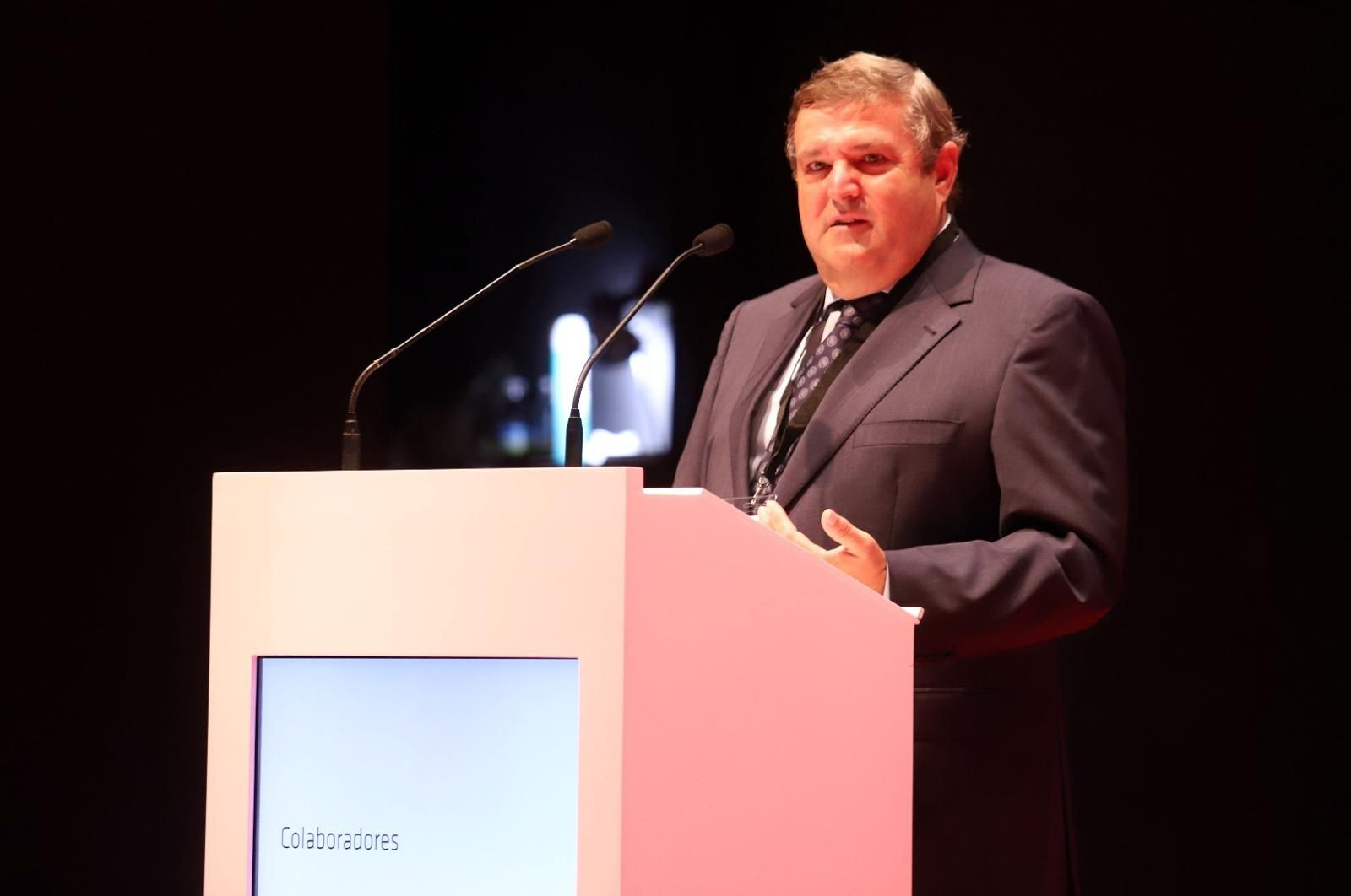 Francisco José Martínez, catedrático de Economía Financiera y Contabilidad, durante su ponencia.