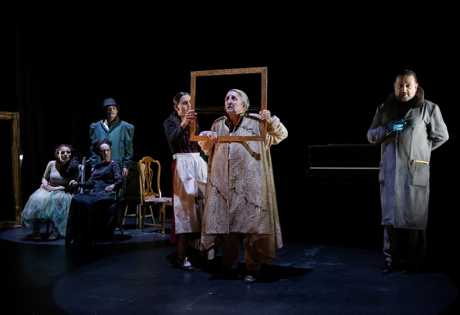 Un instante de la función de 'El rey se muere'