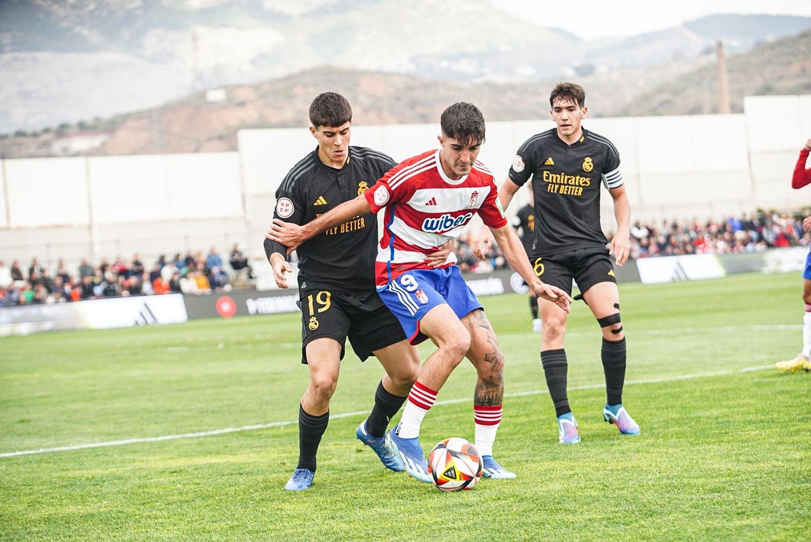 Las imágenes del Recreativo Granada - Real Madrid Castilla