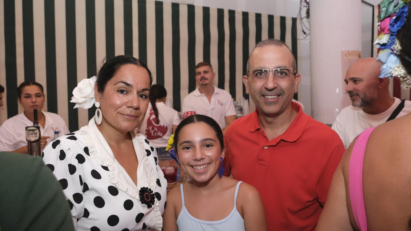 Los almerienses disfrutan del lunes en la Feria del Mediodía