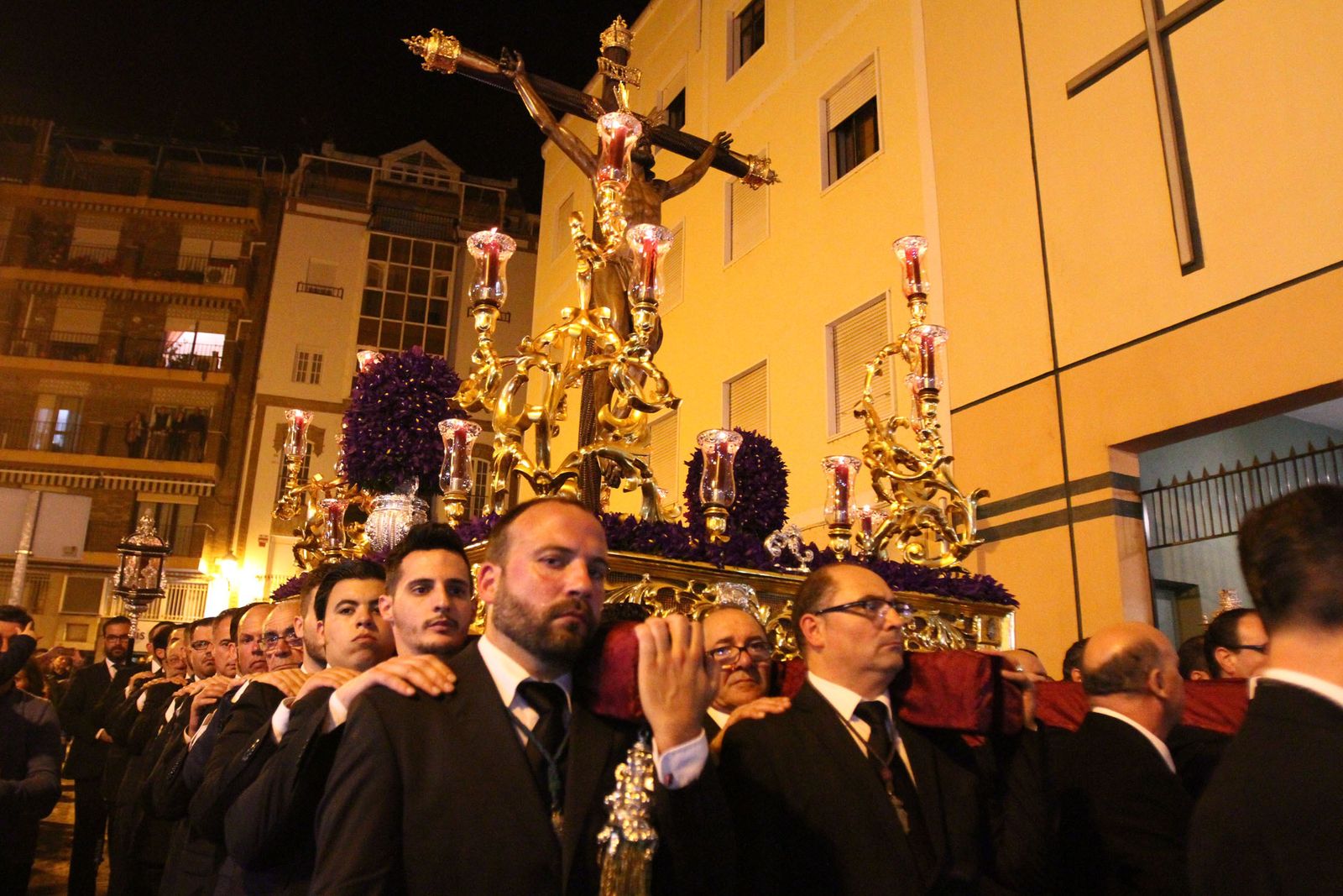 El Cristo de la Expiración preside el Vía Crucis del Consejo de Hermandades