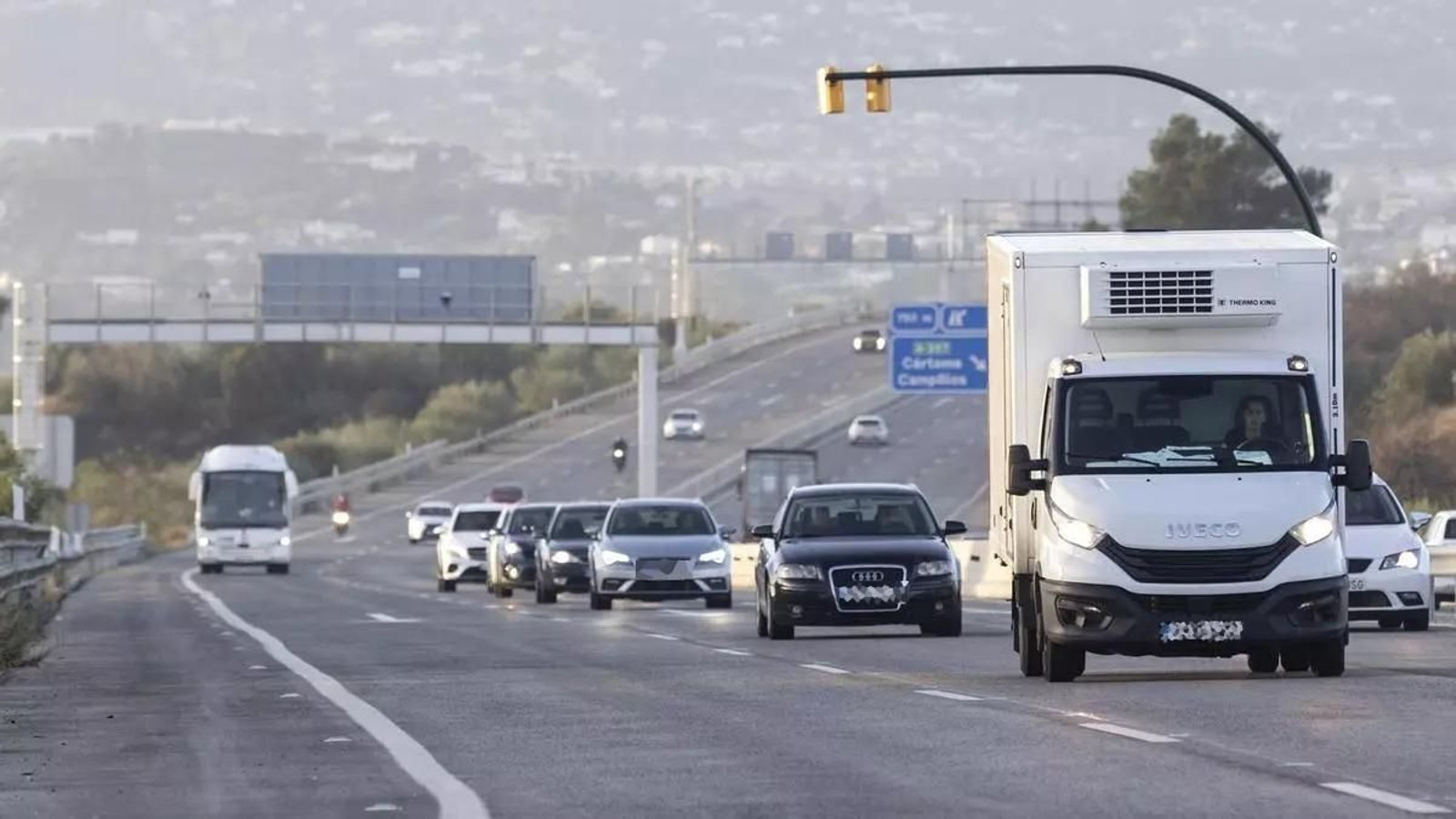 Las carreteras que más tráfico soportan en la operación retorno del verano. Las carreteras que más tráfico soportan en la operación retorno del verano.