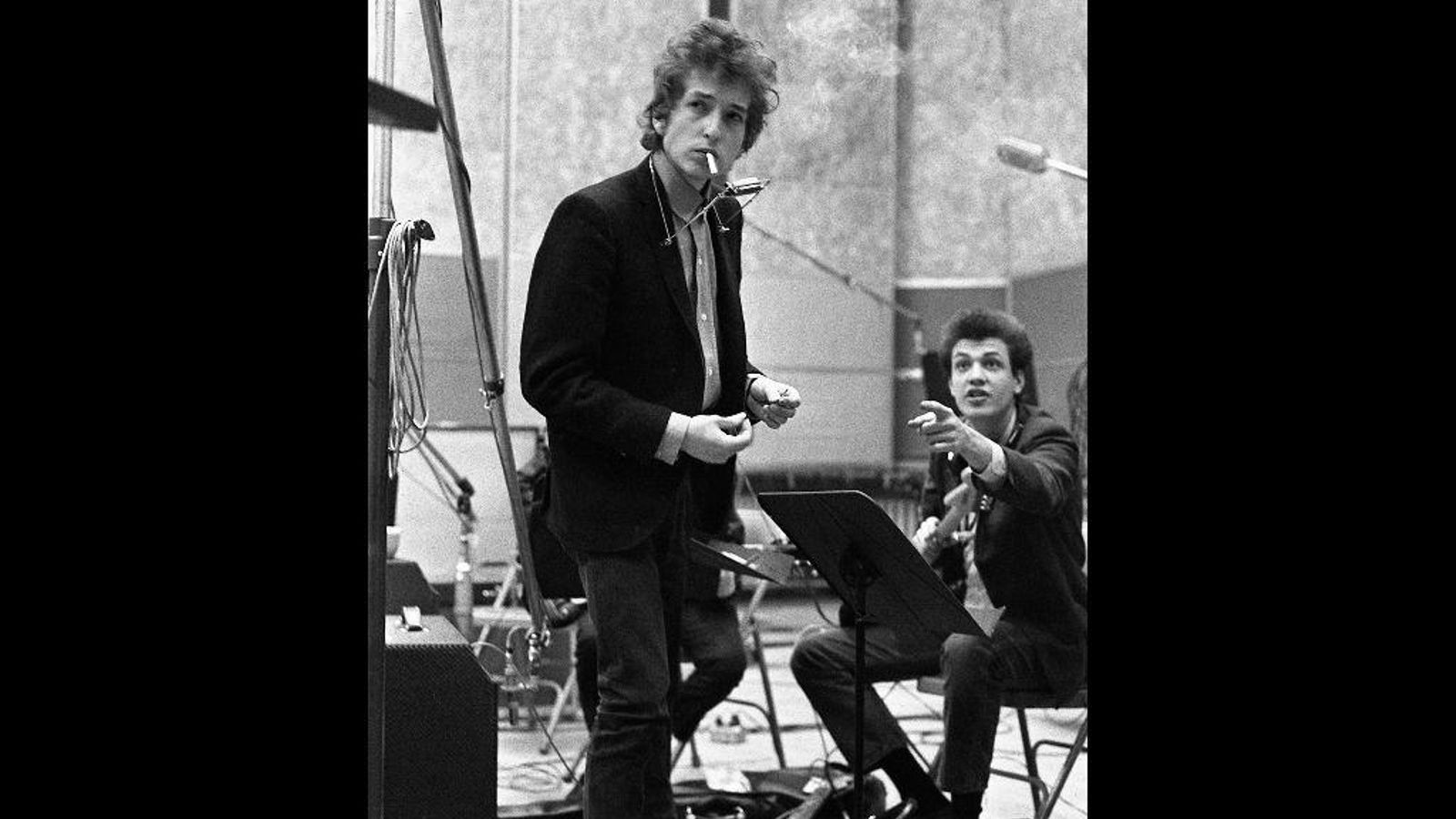 Dylan en el estudio con el guitarrista Al Kooper durante la grabación de 'Highway 61 Revisited'.