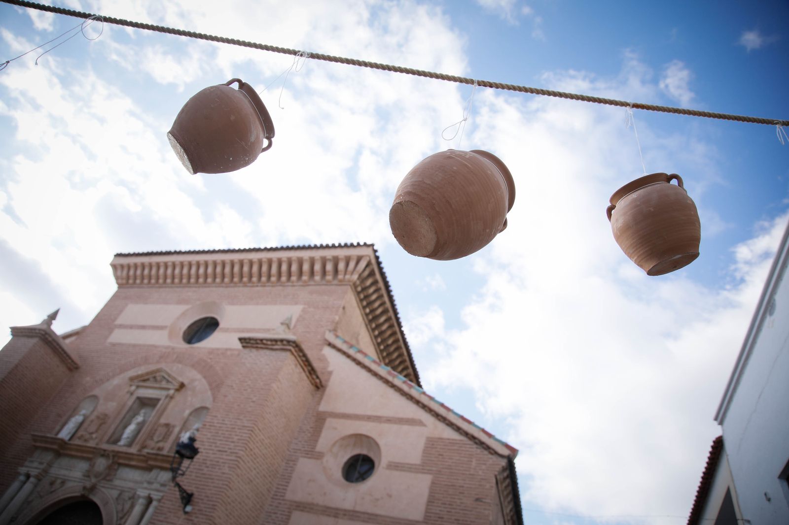 Las mejores imágenes del cierre de fiestas en Fiñana con "Las Ollas"