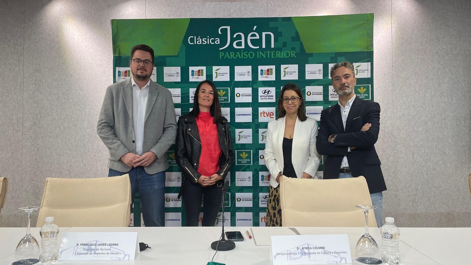 Francisco Javier Lozano, Magdalena Castillo, África Colomo e Ignacio Montoro, en la presentación.