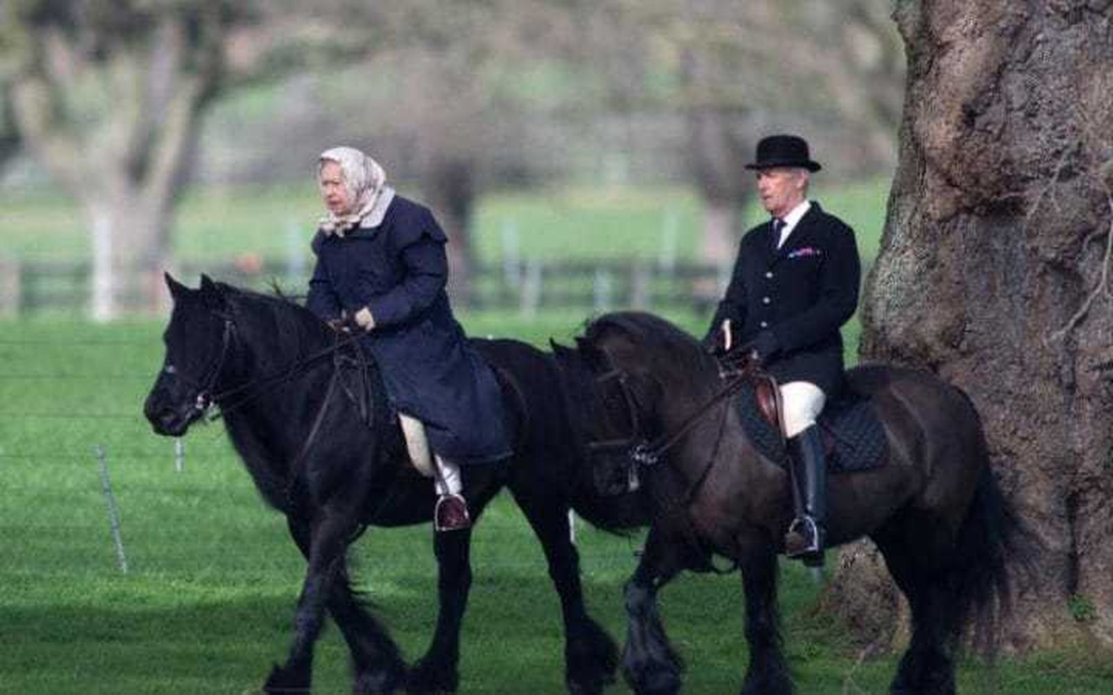 Isabel II sigue montando a caballo a sus casi 91 años