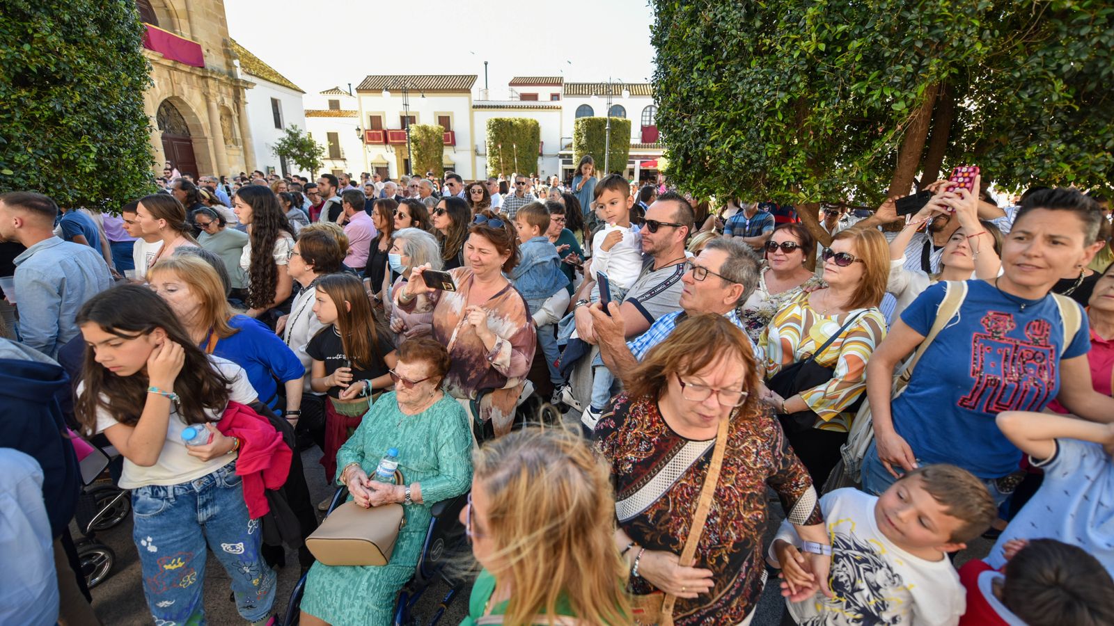 Fotos del Domingo de Ramos en Los Barrios: Borriquita y María Santisima de la Estrella