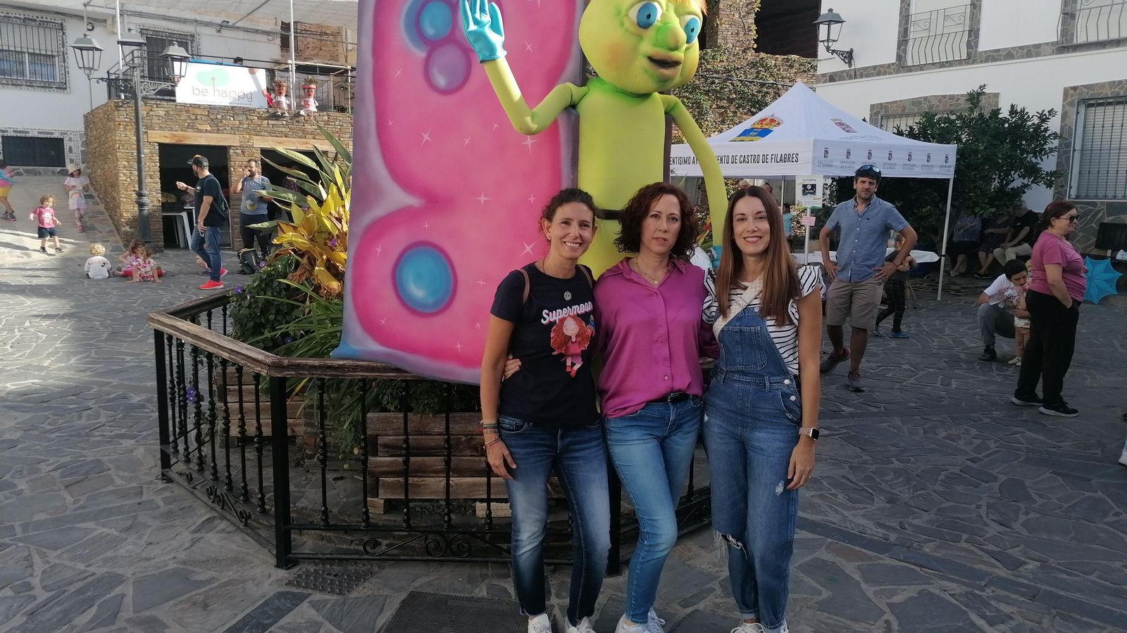 Mamen Puertas, Sonia Cruz y Silvia Martín, escritoras.