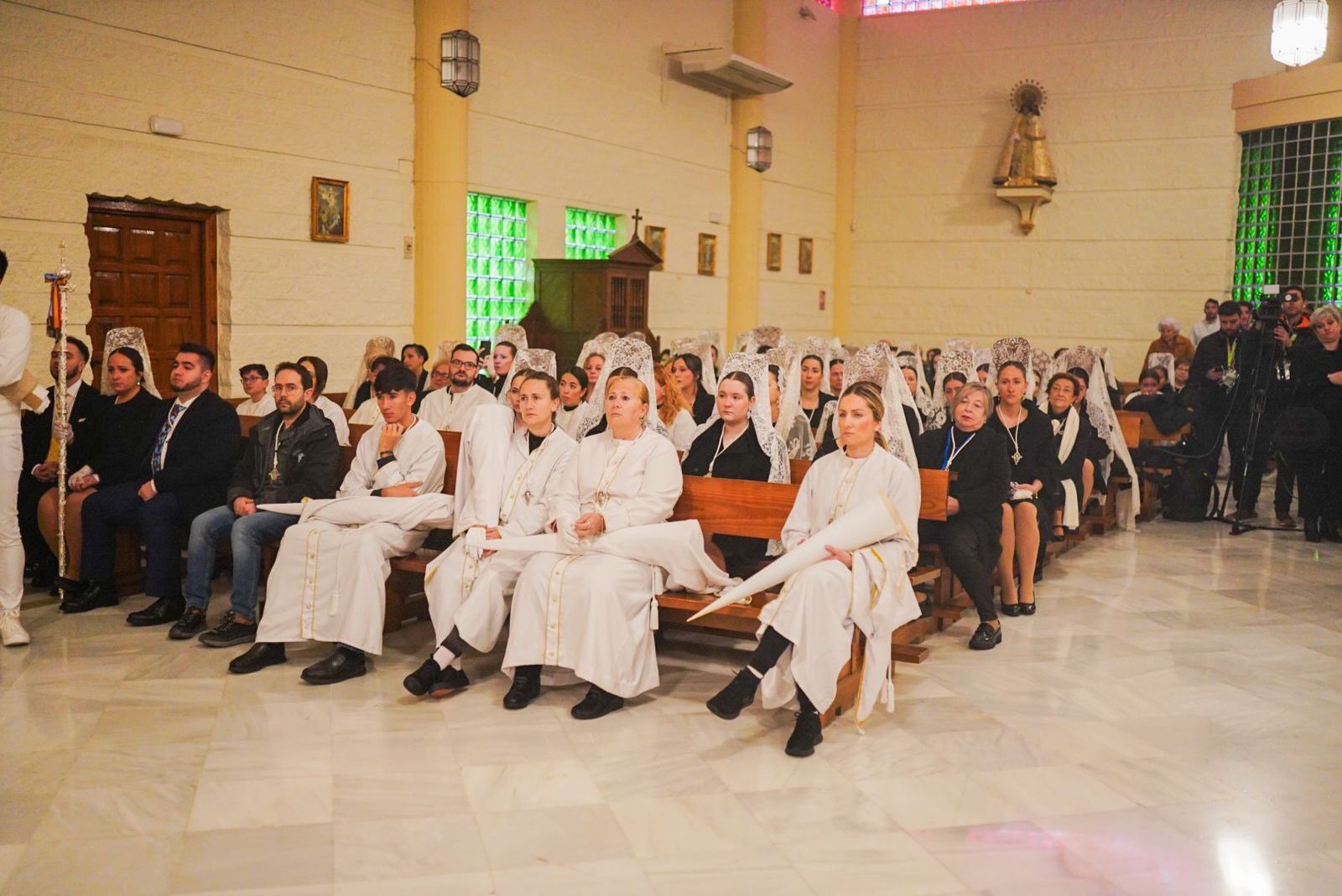 Así se ha vivido el Domingo de Resurrección en los templos en Granada