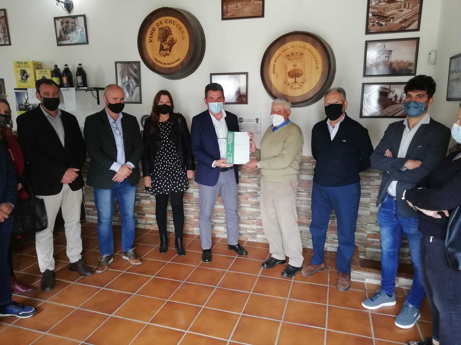 La Junta entrega ayudas a las pymes onubenses.