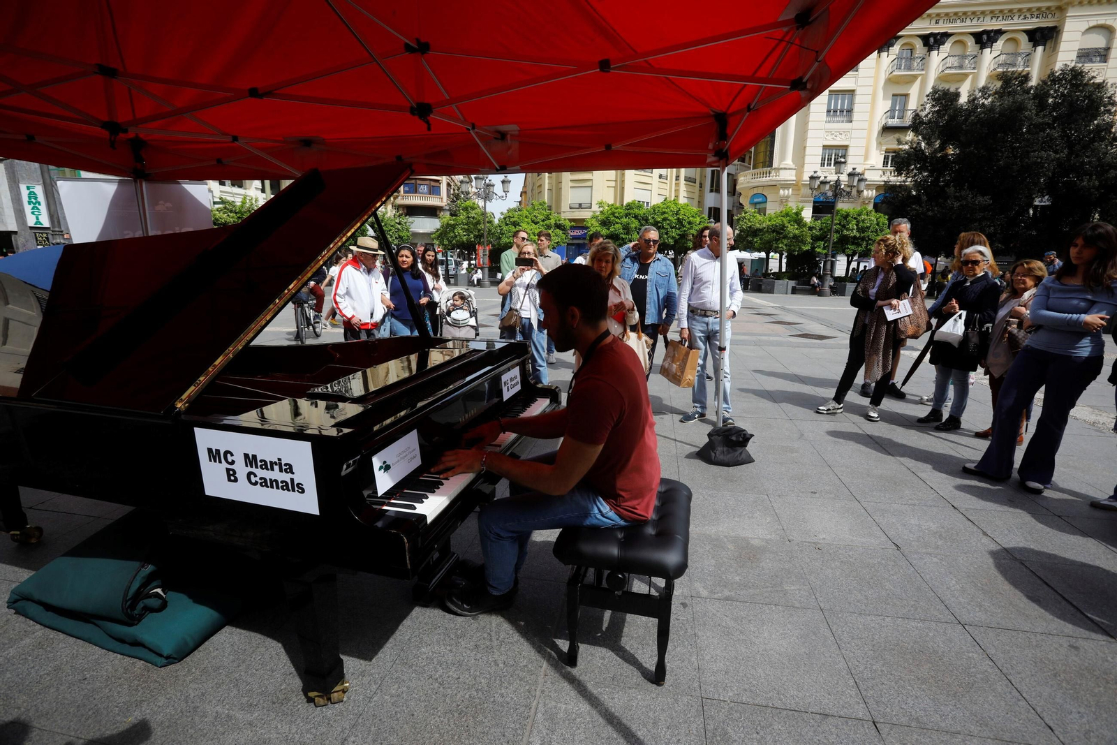 Córdoba se llena de música con la iniciativa 'Pianos en la calle'